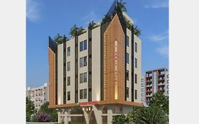 7 Orbit Hotel, Surat